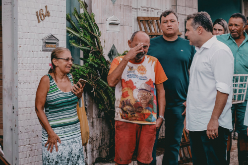 Após