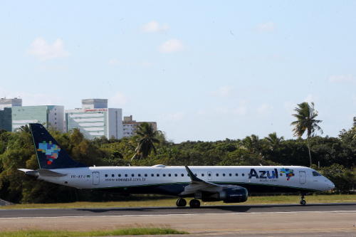 Azul