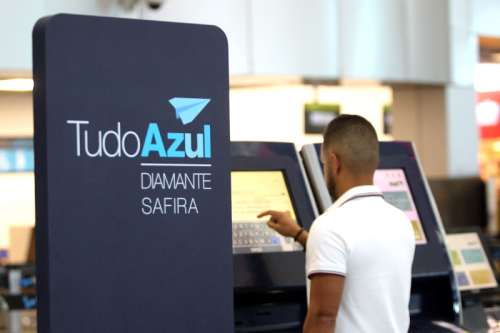 Azul