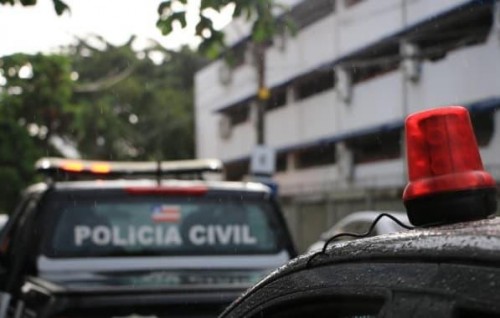 Polícia