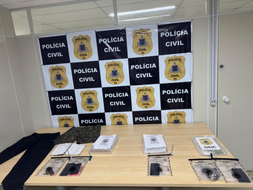 Polícia