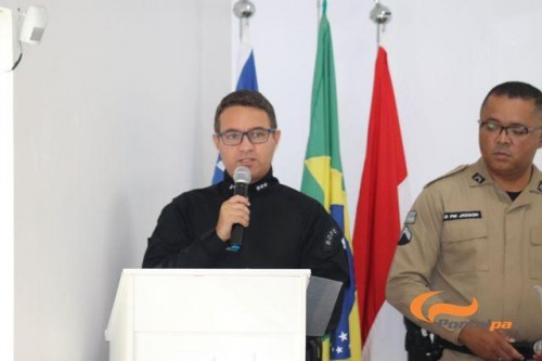 Policiais