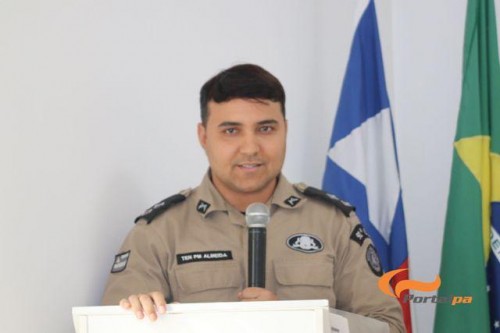 Policiais