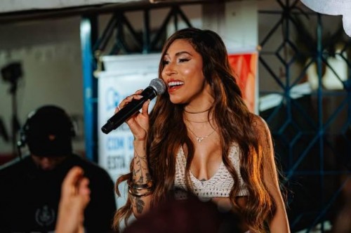 Simone Simone