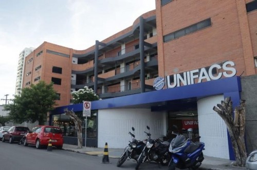 UNIFACS