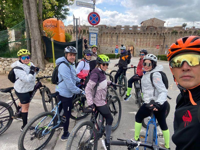 Ciclistas baianos vivem experiência na Toscana, centro da Itália