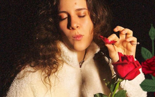 Julinha faz edição junina do show ‘Bregas que você quase esqueceu’ no Rio Vermelho neste sábado (14)