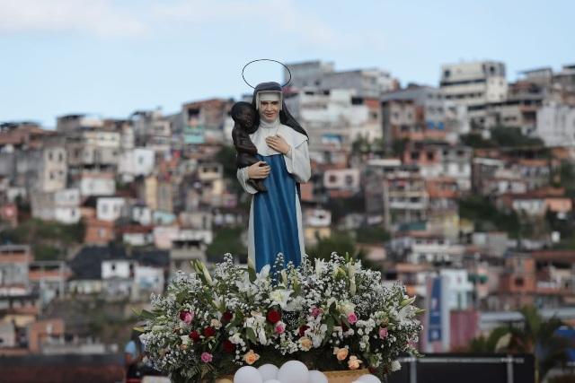 Imagem peregrina de Santa Dulce dos Pobres visita o Salvador Bahia Airport nesta segunda (4)