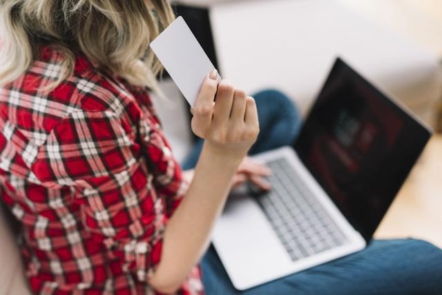 Golpes por redes sociais, sites e boletos adulterados: saiba como se proteger das principais fraudes online