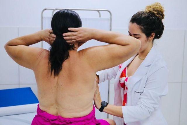 Outubro Rosa: Multicentros de Saúde de Salvador promovem mês de cuidado, acolhimento e prevenção