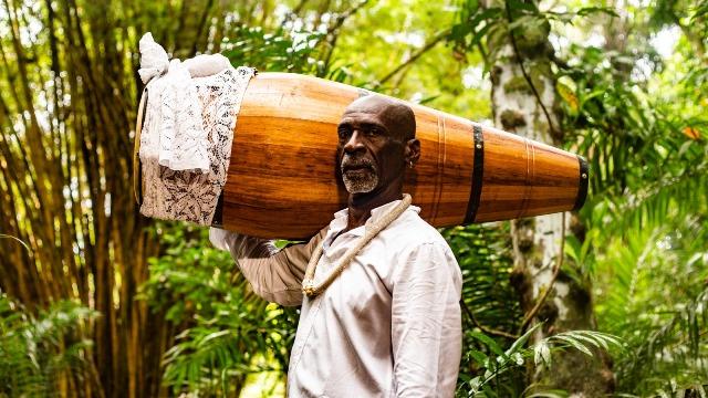 CAIXA CULTURAL SALVADOR APRESENTA FECIBA ITINERANTE