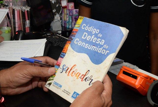 Codecon realiza Operação Natal no Shopping da Bahia e intensifica fiscalização no comércio de Salvador