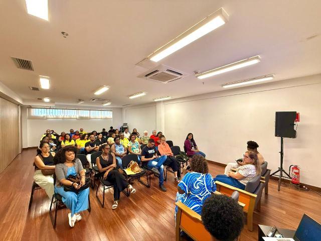 Prefeitura capacita equipes do Natal Luz para atendimento inclusivo e antirracista