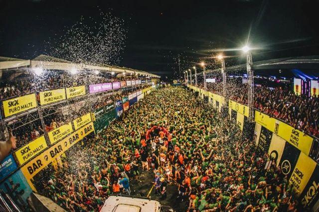 Skol leva foliões de Natal, Fortaleza e Rio de Janeiro para o Carnatal 2025