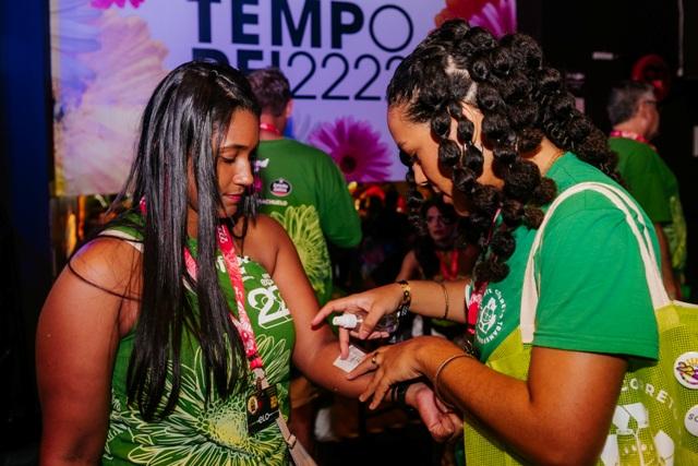 Camarote Expresso 2222, de Flora Gil, leva Central de Reciclagem ao coração do Carnaval de Salvador coordenada pela SOLOS