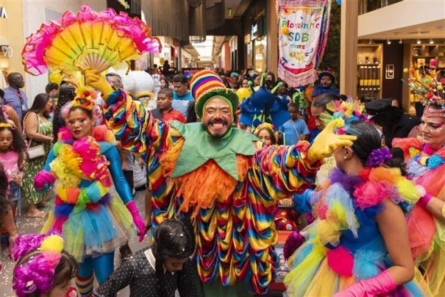 Carnaval Kids: Shopping da Bahia promove bloquinho infantil gratuito