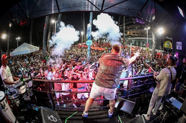 Danniel Vieira arrasta multidão no Furdunço e celebra mais uma edição histórica da festa