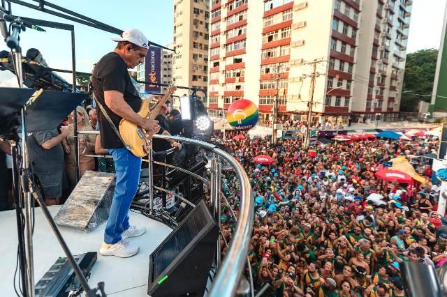 Está chegando a hora: Bloco Me Abraça desfila no circuito Dodô domingo (15) e segunda (16)