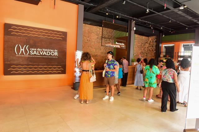 Em alusão ao Mês das Mulheres, Sempre leva servidoras dos Centros Pops à Casa das Histórias