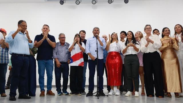 Estado entrega modernização do Colégio São Pedro e amplia estrutura do ensino integral em Macarani