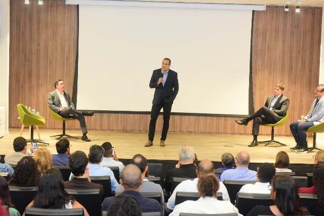 Parceria entre Prefeitura e Coelba dará descontos na conta de energia para participantes do Recicla Capital