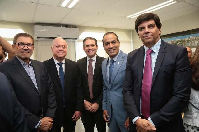 Prefeito Bruno Reis participa de sessão solene do TCM em homenagem a Hugo Motta e César Borges