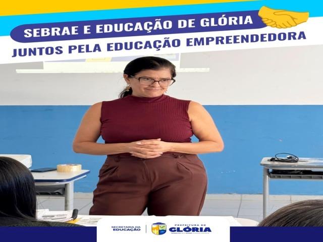 Prefeitura de Glória promove formação em Educação Empreendedora em parceria com o SEBRAE