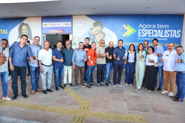 Secretária da Saúde se reúne com prefeitos e apresenta novo modelo assistencial do Hospital Dom Antônio Monteiro, em Senhor do Bonfim