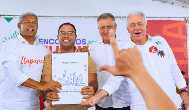 Prefeito Mário Galinho entrega em mãos Agenda de Desenvolvimento do município ao Governador Jerônimo Rodrigues
