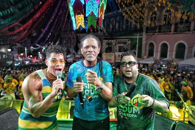 Torcida Brasil Olodum encerra participação no São João da Bahia com festa, futebol e celebração no Pelourinho