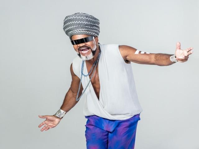 Carlinhos Brown, Zeca Baleiro, Sandra de Sá e Gilmelândia são convidados de Sidney Magal próximo sábado (18)