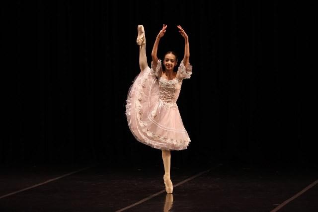Bailarina de 11 anos é a primeira baiana a conquistar dois títulos no Festival de Dança de Joinville