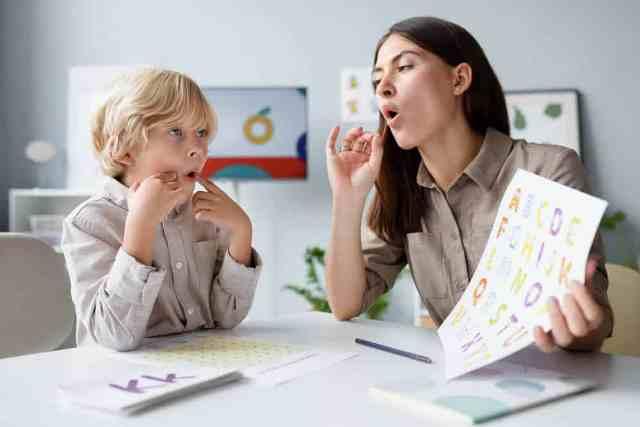 Método DTTC ganha espaço em Salvador no tratamento da apraxia de fala infantil