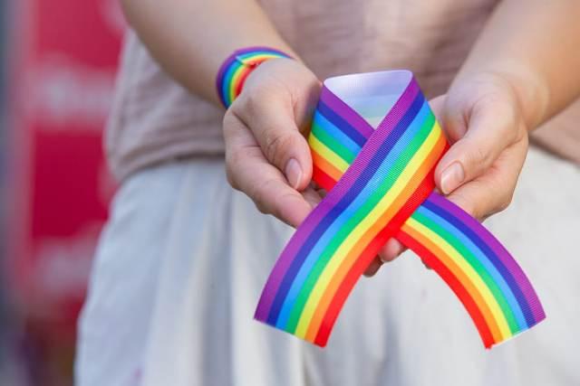 Violência contra a população LGBTQIAPN+ é tema de simpósio gratuito da Unijorge