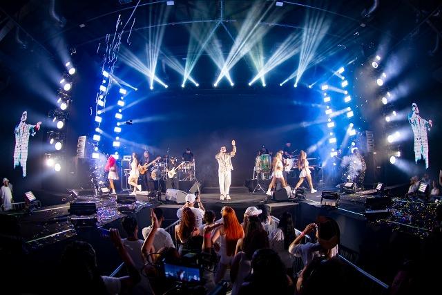 Papazoni lança registro de show gravado na convenção nacional da FitDance