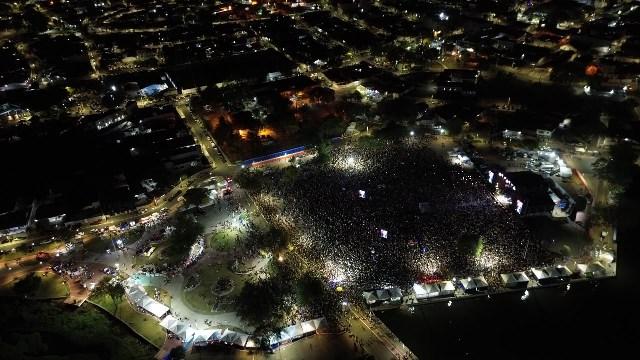 Frei Gilson faz apresentação histórica em Paulo Afonso em grande de fé e união
