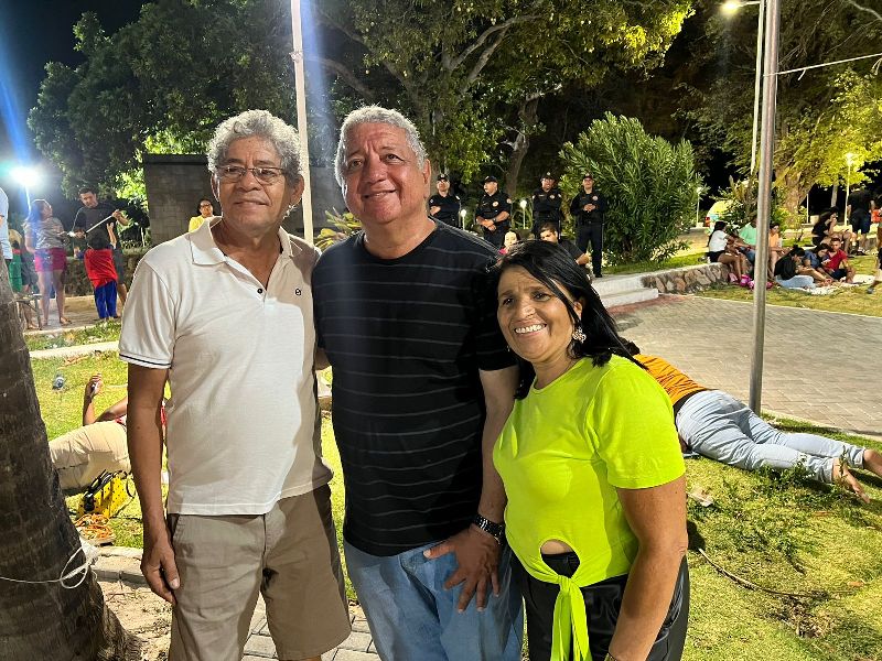 BONDJAZZPOS04