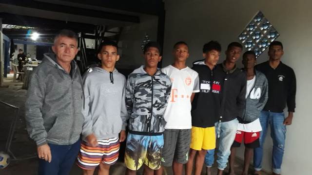 Garotos4