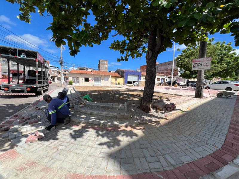 PRAÇA DA MARIETA FERRAZ 01