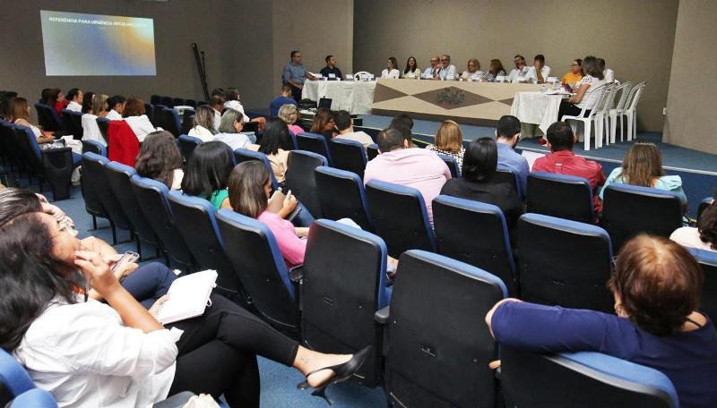 VISITAADONELPETROLINA02
